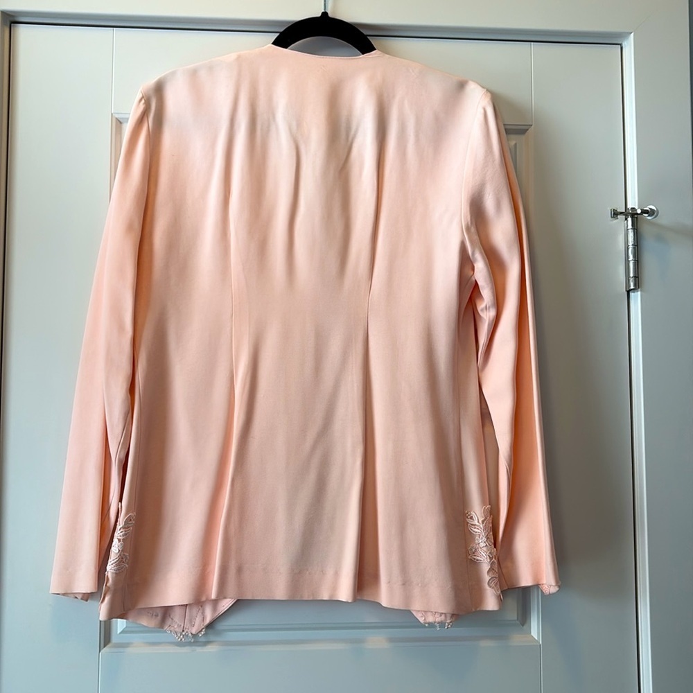 Vintage Emblem Elegant Pink Jacket with Lace Detailing size 4. - Picture 3 of 4
